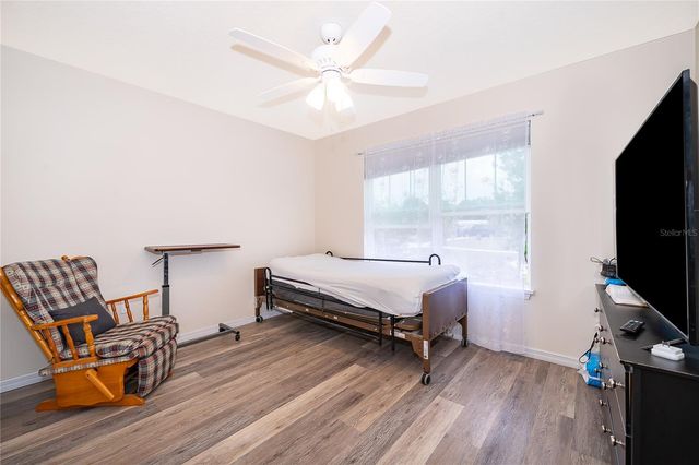 1360 COTTAGE CIRCLE, Tavares, FL 32778