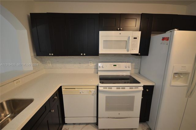 1241 SE 29th Street 102, Homestead, FL 33035