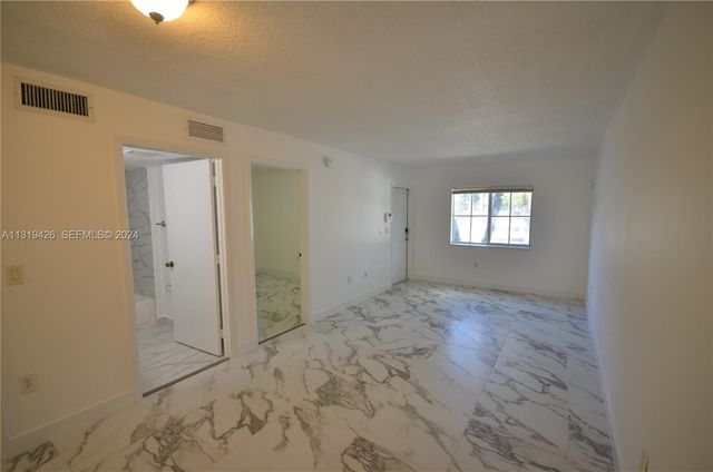 1241 SE 29th Street 102, Homestead, FL 33035