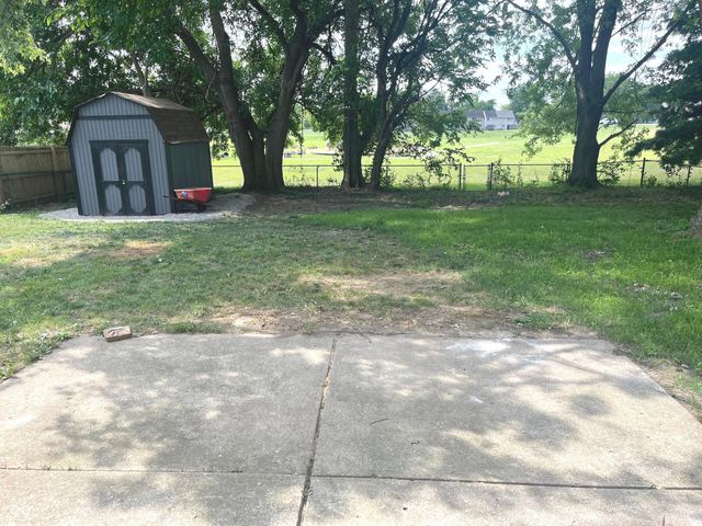 10147 Park Stream Drive, Indianapolis, IN 46229