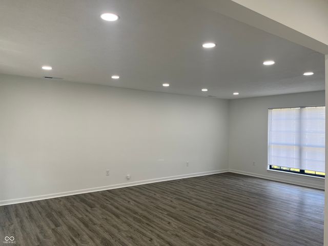 10147 Park Stream Drive, Indianapolis, IN 46229