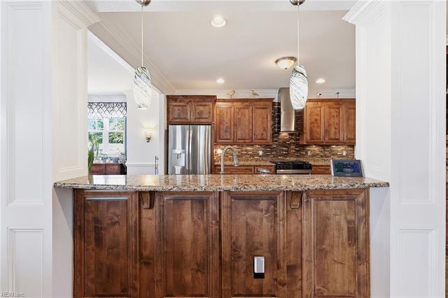616 Flint Chip DR, Chesapeake, VA 23320