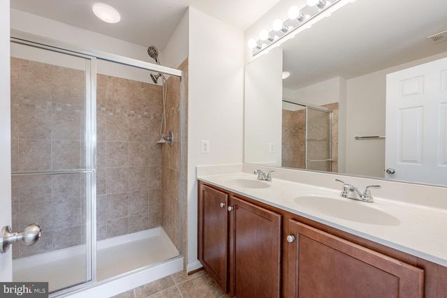 15655 JOHN DISKIN CIR, Woodbridge, VA 22191
