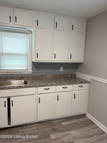 3403 Lees Ln, Louisville, KY 40216