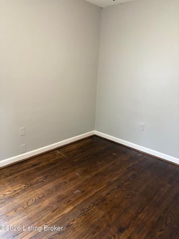 3403 Lees Ln, Louisville, KY 40216