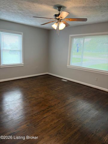 3403 Lees Ln, Louisville, KY 40216