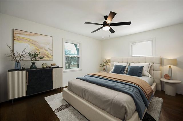 809 Swope Drive, Independence, MO 64056