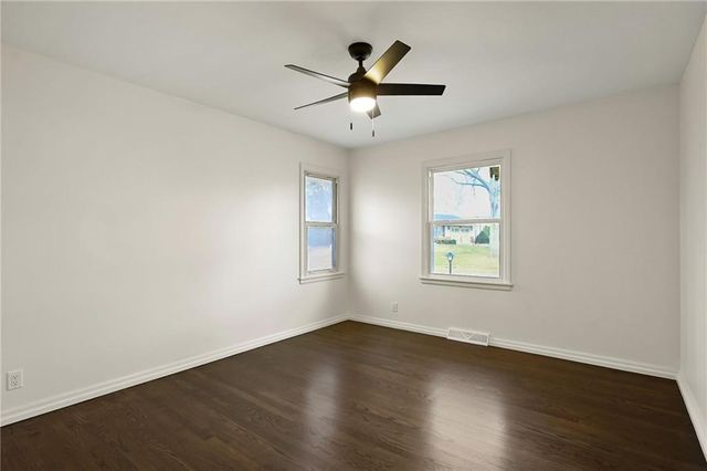 809 Swope Drive, Independence, MO 64056