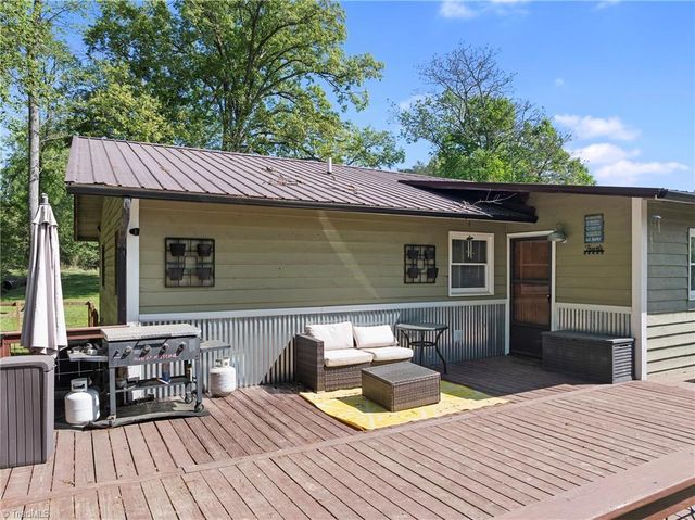 980 W Slate Mine Road, Denton, NC 27239