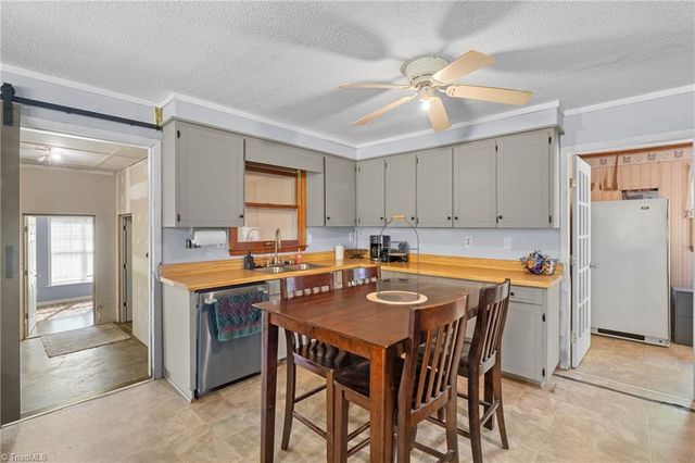 980 W Slate Mine Road, Denton, NC 27239