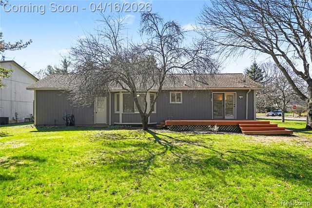 5238 Kristi Lane, Commerce Twp, MI 48382