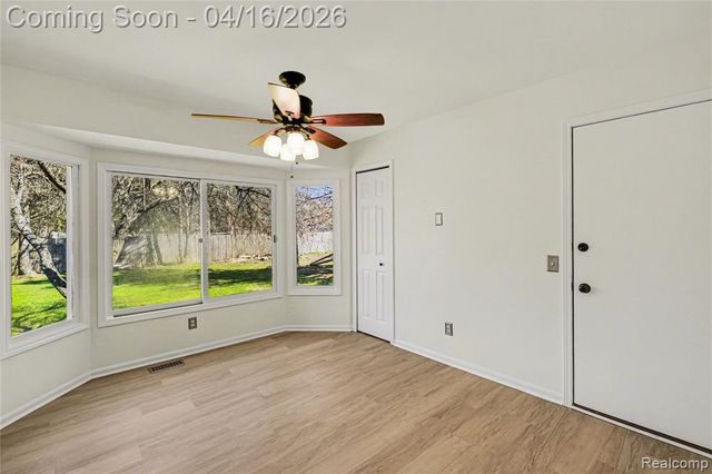 5238 Kristi Lane, Commerce Twp, MI 48382