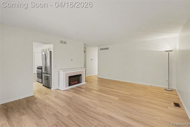 5238 Kristi Lane, Commerce Twp, MI 48382