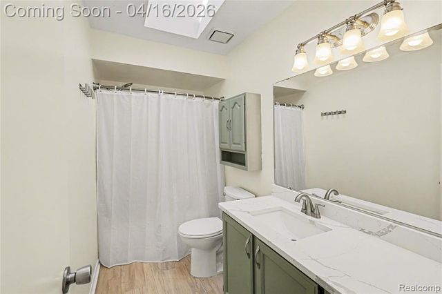 5238 Kristi Lane, Commerce Twp, MI 48382