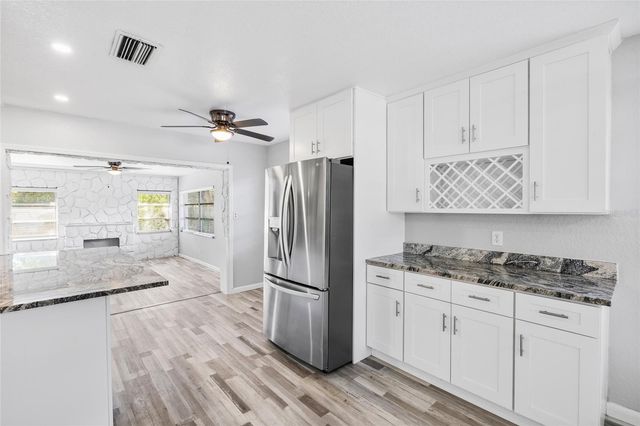 206 N GUNLOCK AVENUE, Tampa, FL 33609
