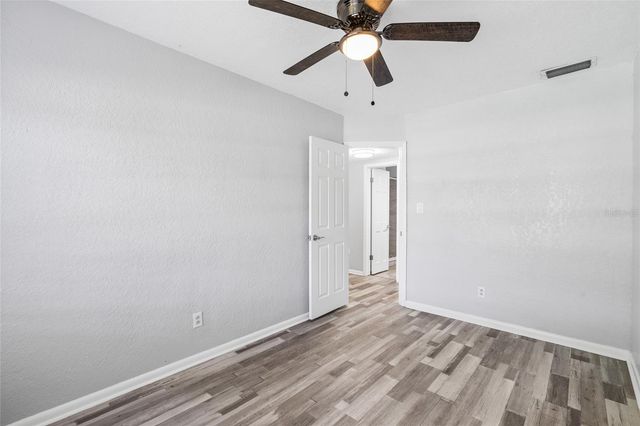206 N GUNLOCK AVENUE, Tampa, FL 33609