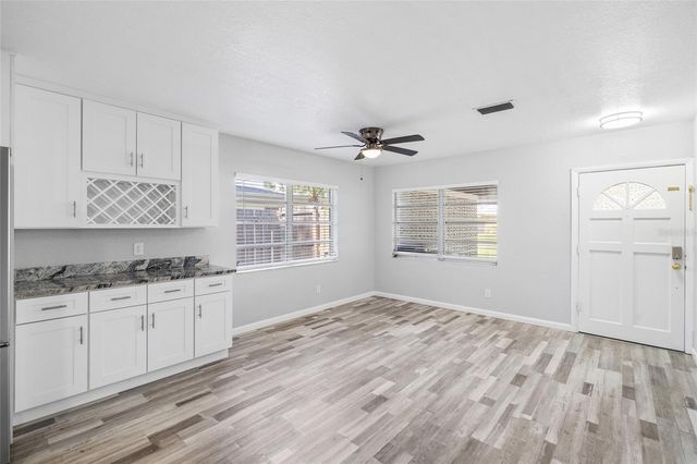 206 N GUNLOCK AVENUE, Tampa, FL 33609