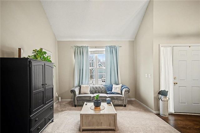 17897 W 163RD Terrace, Olathe, KS 66062