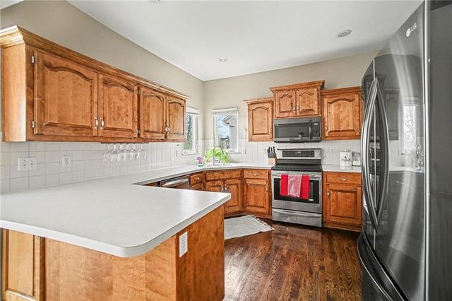 17897 W 163RD Terrace, Olathe, KS 66062