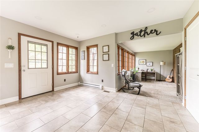 135 Maplewood Avenue, Ogden, NY 14559
