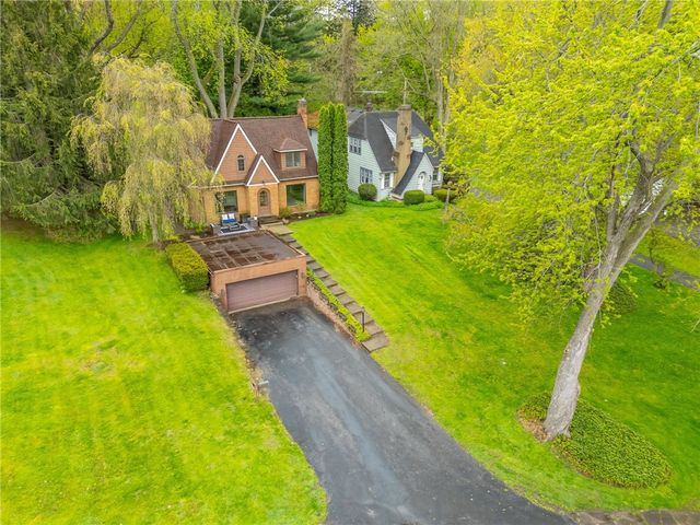 135 Maplewood Avenue, Ogden, NY 14559