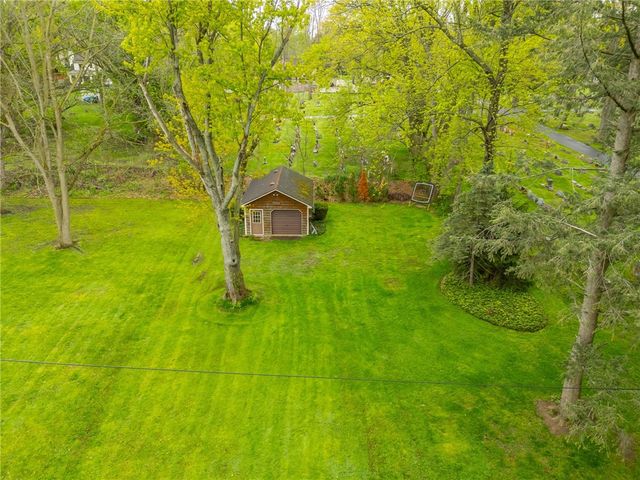 135 Maplewood Avenue, Ogden, NY 14559