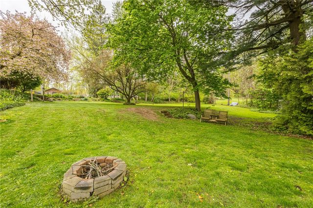 135 Maplewood Avenue, Ogden, NY 14559