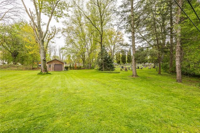 135 Maplewood Avenue, Ogden, NY 14559