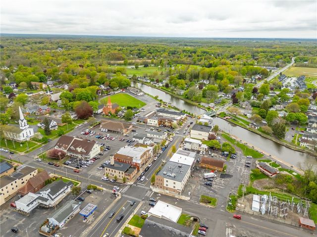 135 Maplewood Avenue, Ogden, NY 14559