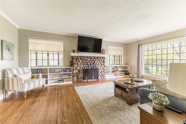 135 Maplewood Avenue, Ogden, NY 14559