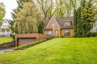 135 Maplewood Avenue, Ogden, NY 14559