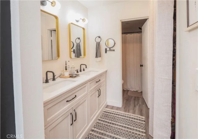 15045 Nordhoff, North Hills, CA 91343