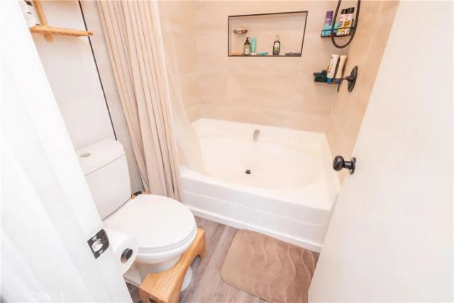 15045 Nordhoff, North Hills, CA 91343