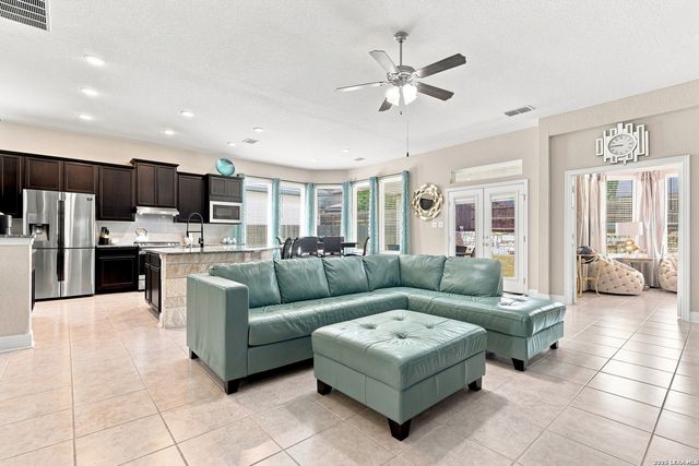 11519 ESCOBAR RD, San Antonio, TX 78253