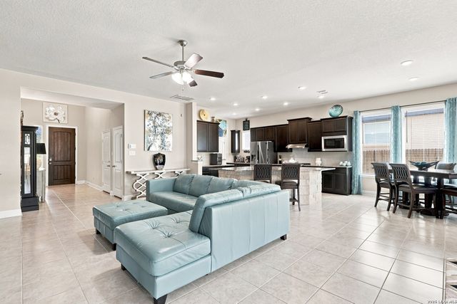 11519 ESCOBAR RD, San Antonio, TX 78253