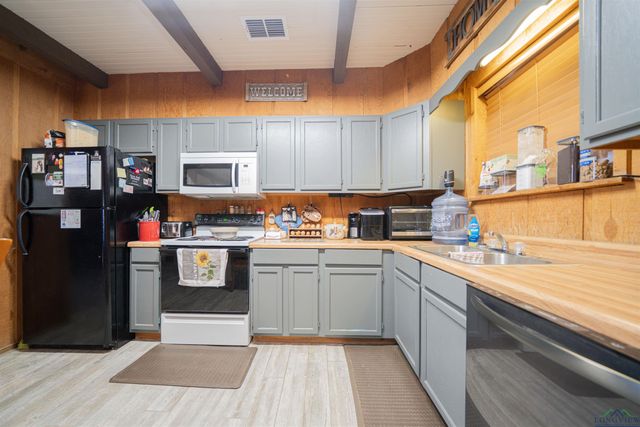 732 Harris House Road, Marshall, TX 75672