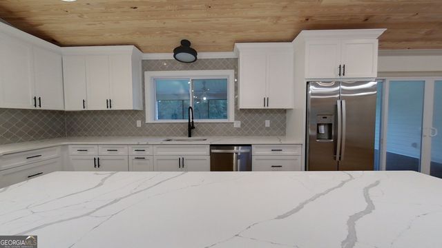 101 Sandy Creek Lane, Thomasville, GA 31757