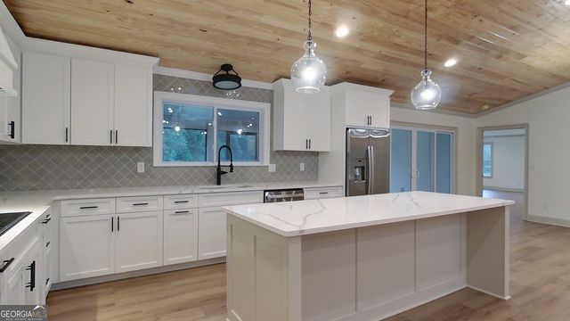 101 Sandy Creek Lane, Thomasville, GA 31757