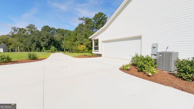 101 Sandy Creek Lane, Thomasville, GA 31757