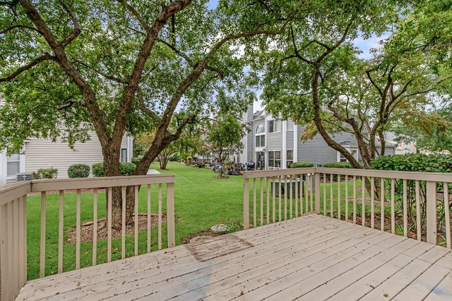 1848 Princeton Court, Gurnee, IL 60031
