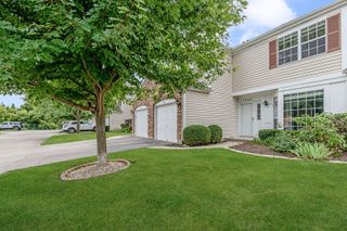 1848 Princeton Court, Gurnee, IL 60031