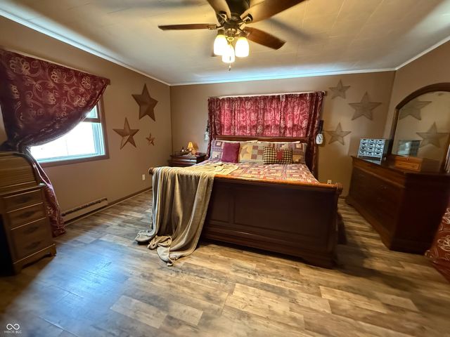 61 S West Street, Rosedale, IN 47874