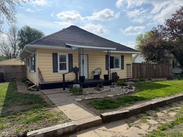 61 S West Street, Rosedale, IN 47874