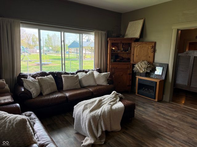 61 S West Street, Rosedale, IN 47874