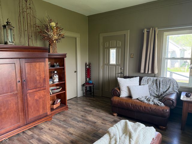 61 S West Street, Rosedale, IN 47874