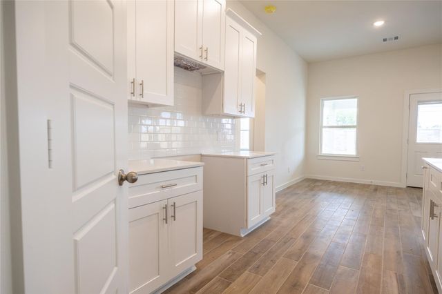 8319 Amber Summit Lane, Angleton, TX 77515