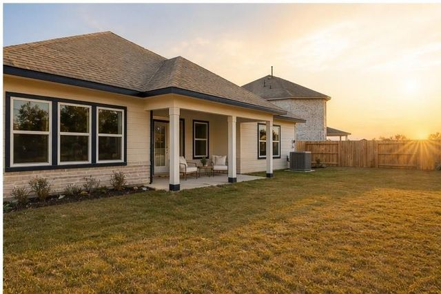 8319 Amber Summit Lane, Angleton, TX 77515