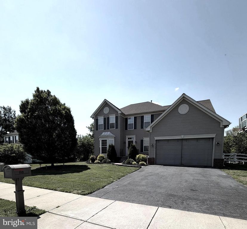 Image 1 of property listing at 50 E BRAEBURN DR, Smyrna, DE 19977