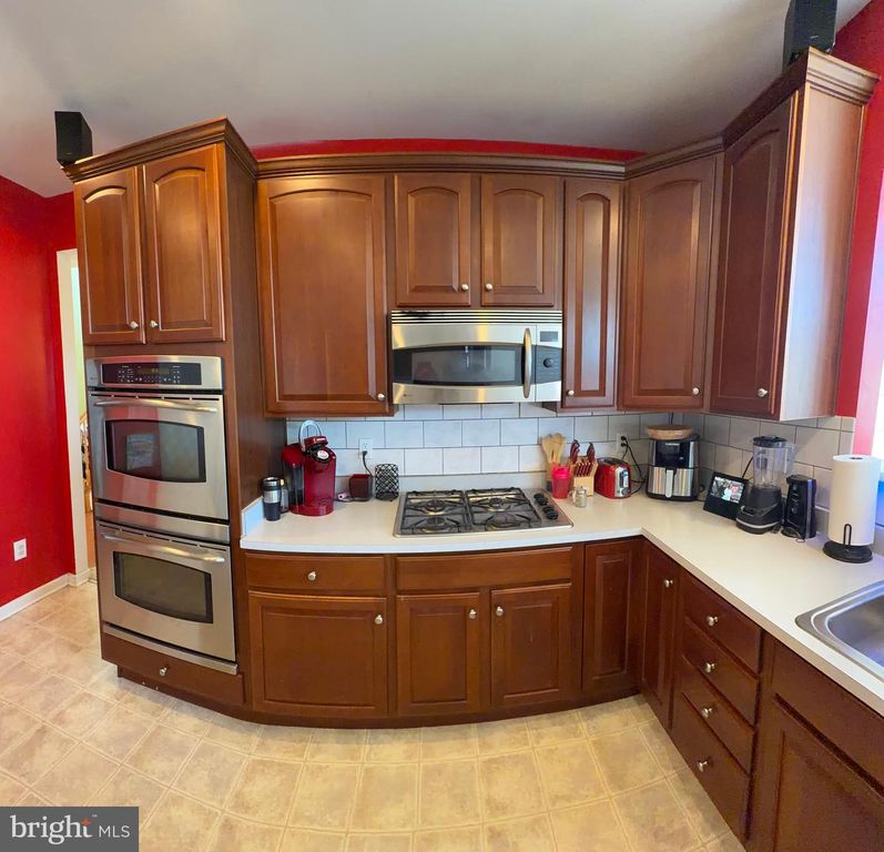 Image 17 of property listing at 50 E BRAEBURN DR, Smyrna, DE 19977