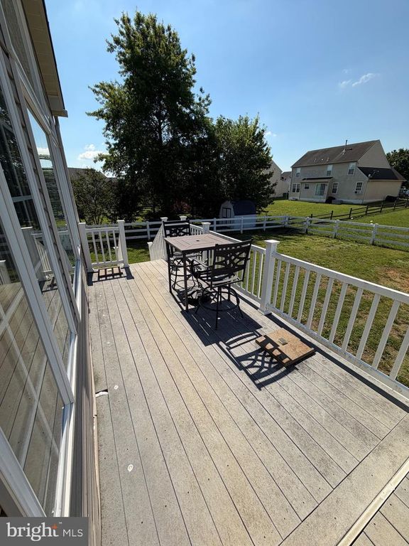 Image 23 of property listing at 50 E BRAEBURN DR, Smyrna, DE 19977